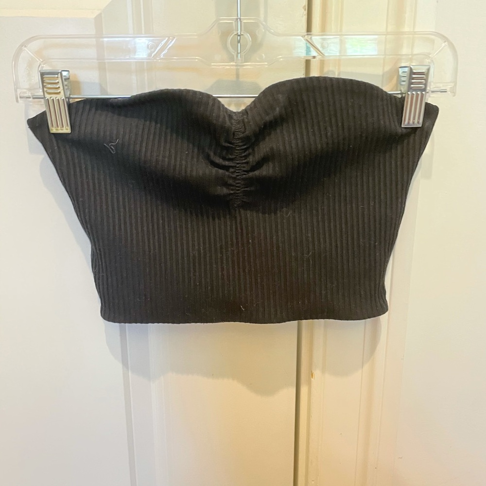 Aritzia crop top